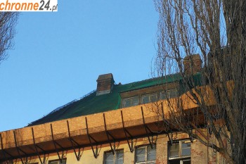 Dzierżoniów Zabezpieczenie starego dachu - siatka zabezpieczająca dachówki Sklep Dzierżoniów